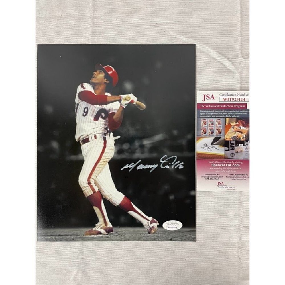 Manny Trillo signed autographed Philadelphia Phillies 8x10 spotlight photo JSA